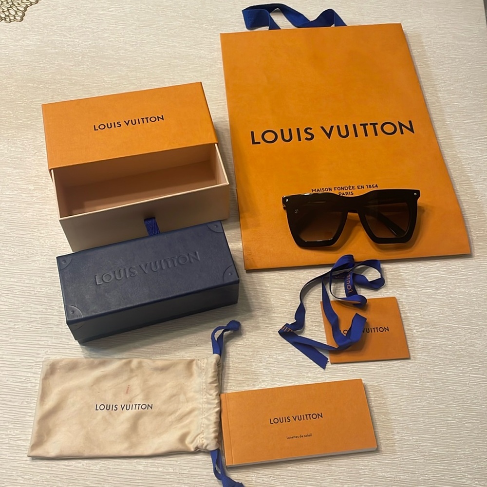 Louis Vuitton black sunglasses